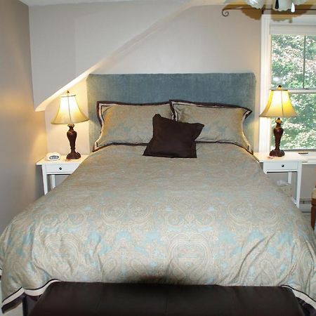 Creemore Angel House Bed And Breakfast الغرفة الصورة